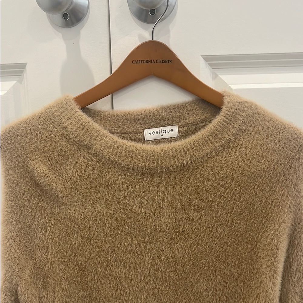 Vestique Tan Crew Neck Sweater Soft and Versatile NEW WITHOUT TAGS